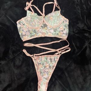 Flowered Lingerie Set 💙💗🌸